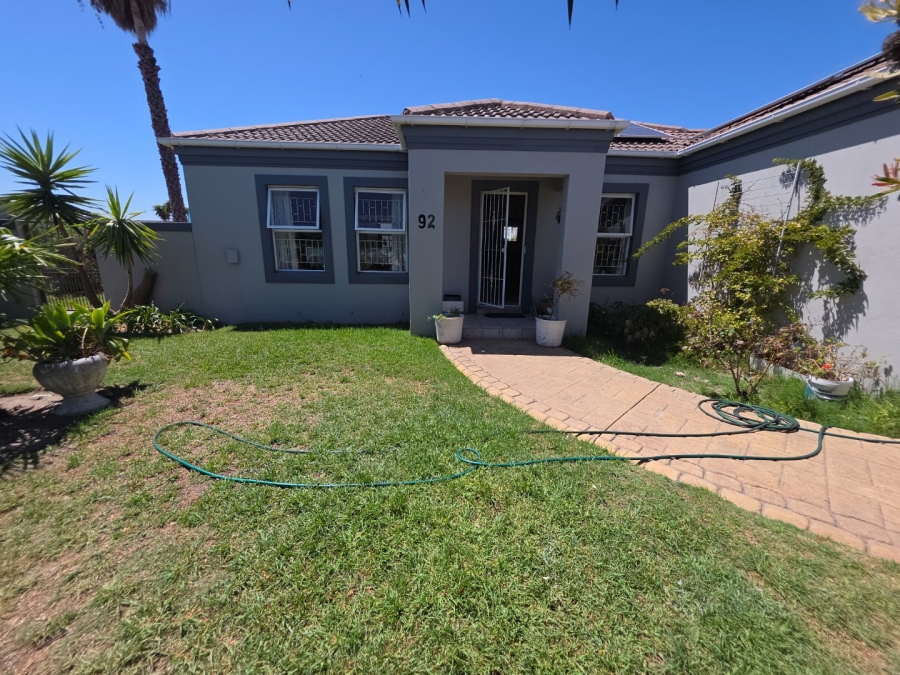 3 Bedroom Property for Sale in Parklands Western Cape